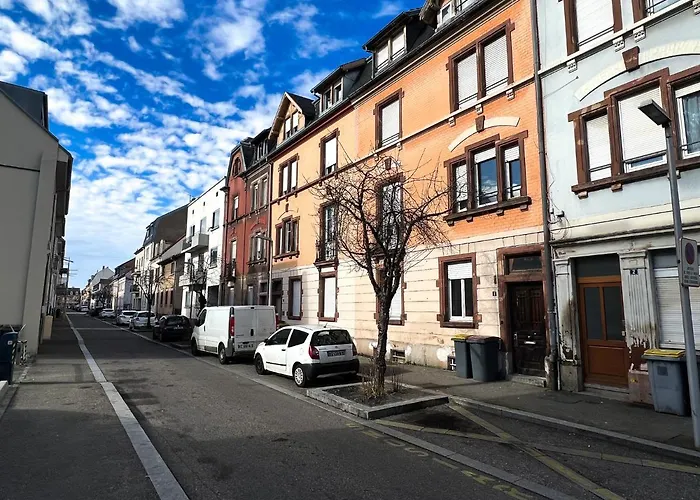 # Le 3 # Joli T3 Centre, Neuf, Calme Et équipé *