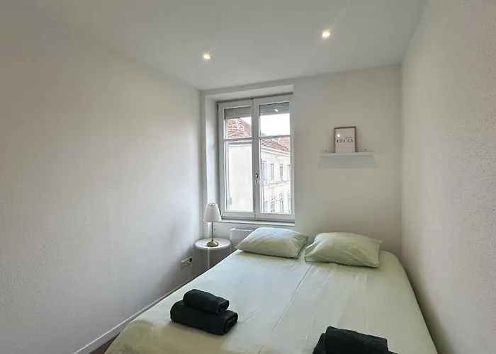# Le 3 # Joli T3 Centre, Neuf, Calme Et équipé * Mulhouse